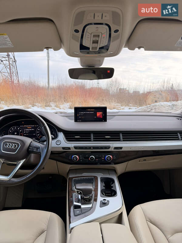 Позашляховик / Кросовер Audi Q7 2019 в Львові