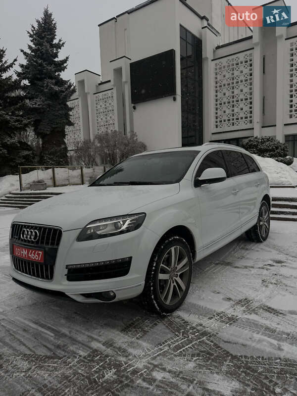 Позашляховик / Кросовер Audi Q7 2013 в Тернополі