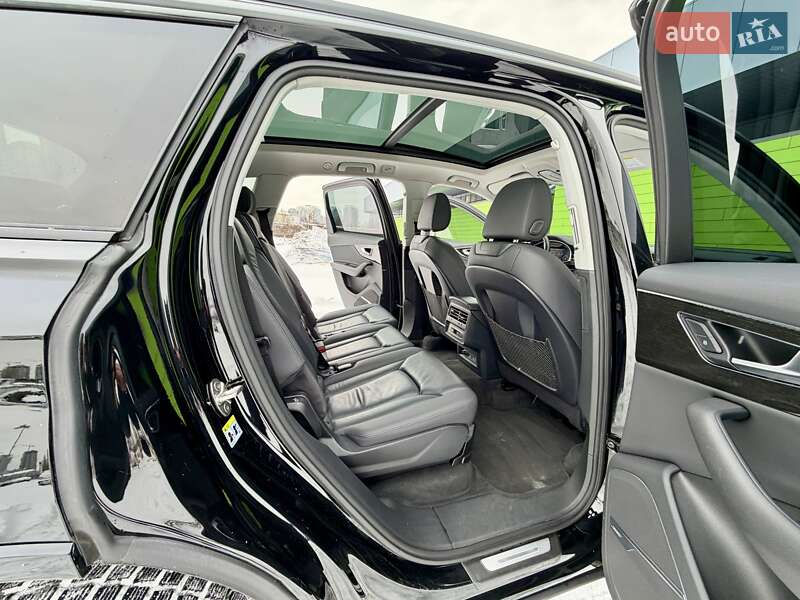 Позашляховик / Кросовер Audi Q7 2019 в Києві фото 38 Позашляховик / Кросовер Audi Q7 2019 в Києві