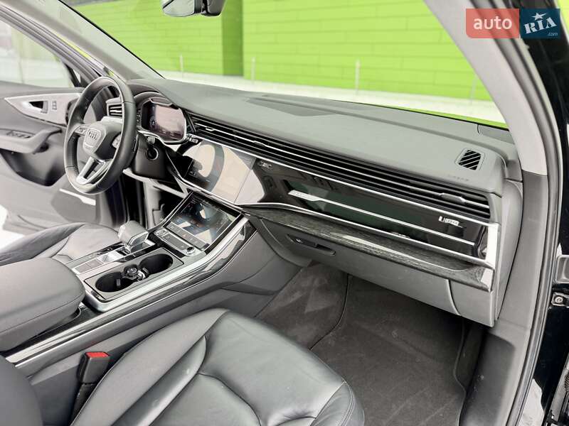 Позашляховик / Кросовер Audi Q7 2019 в Києві фото 43 Позашляховик / Кросовер Audi Q7 2019 в Києві