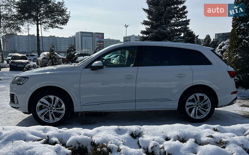 Позашляховик / Кросовер Audi Q7 2022 в Львові