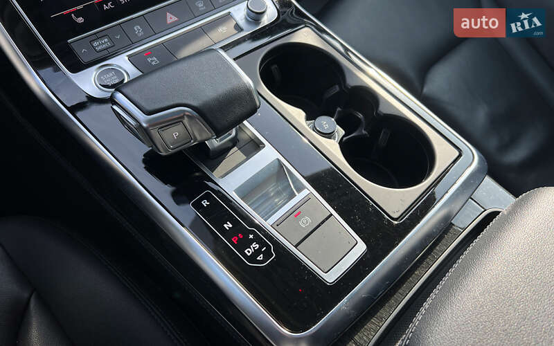 Позашляховик / Кросовер Audi Q7 2022 в Львові