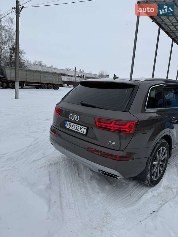 Позашляховик / Кросовер Audi Q7 2018 в Вінниці