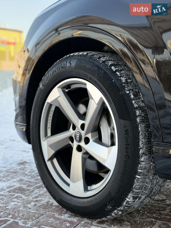 Позашляховик / Кросовер Audi Q7 2017 в Рівному фото 46 Позашляховик / Кросовер Audi Q7 2017 в Рівному