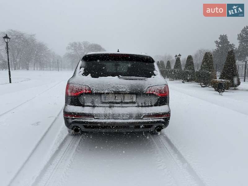 Позашляховик / Кросовер Audi Q7 2010 в Ізмаїлі