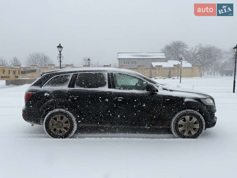 Позашляховик / Кросовер Audi Q7 2010 в Ізмаїлі
