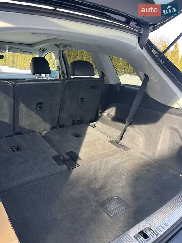 Позашляховик / Кросовер Audi Q7 2016 в Львові