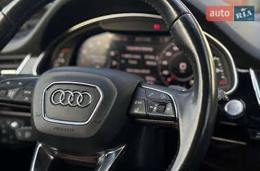 Внедорожник / Кроссовер Audi Q7 2017 в Львове