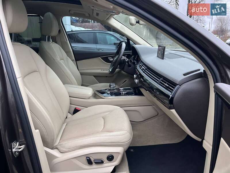 Позашляховик / Кросовер Audi Q7 2016 в Житомирі фото 34 Позашляховик / Кросовер Audi Q7 2016 в Житомирі