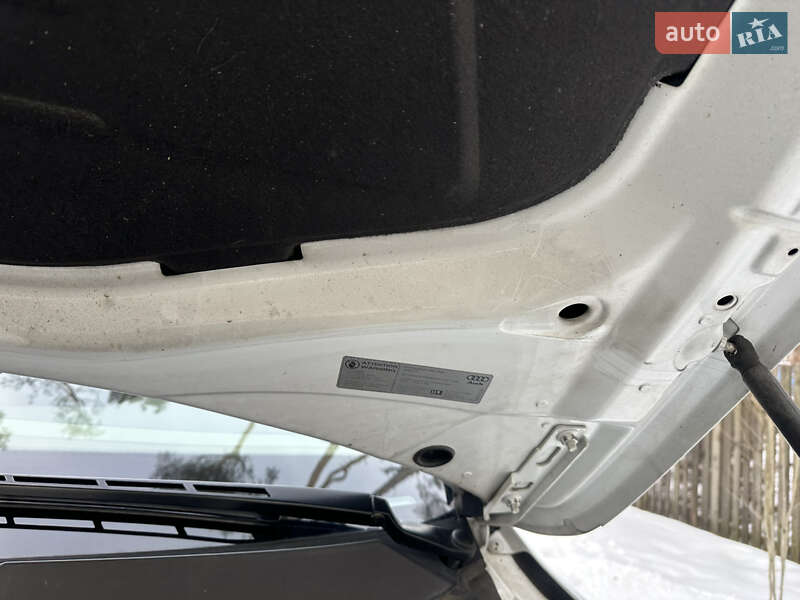 Позашляховик / Кросовер Audi Q7 2012 в Києві