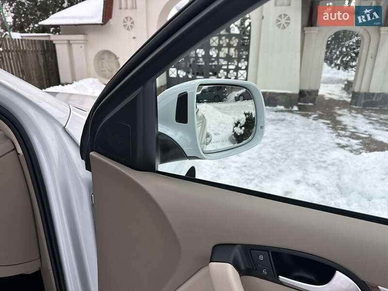 Позашляховик / Кросовер Audi Q7 2012 в Києві