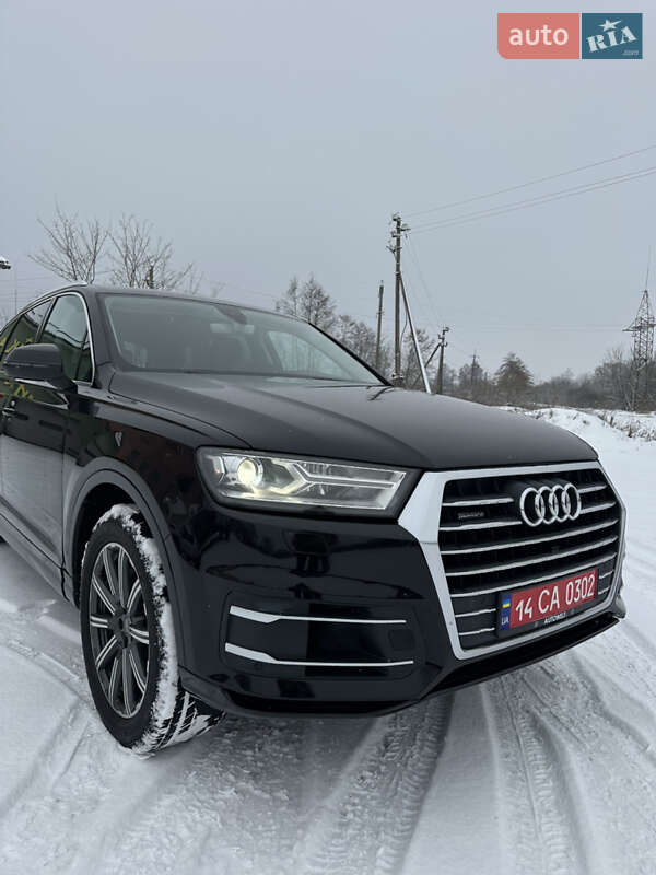 Внедорожник / Кроссовер Audi Q7 2015 в Рожнятове