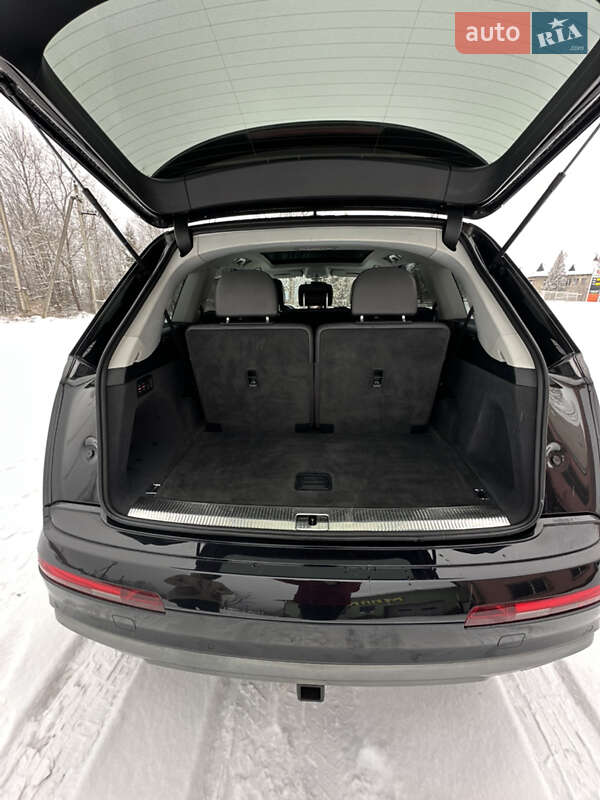 Внедорожник / Кроссовер Audi Q7 2015 в Рожнятове