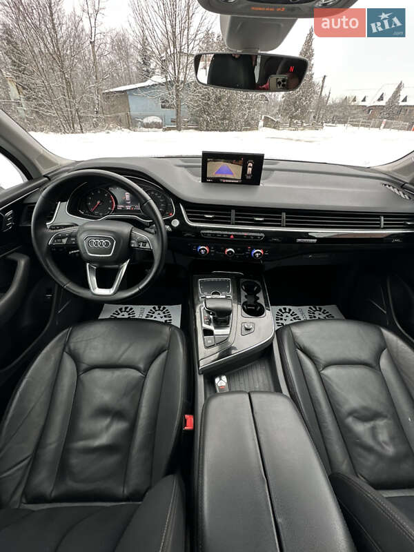 Внедорожник / Кроссовер Audi Q7 2015 в Рожнятове