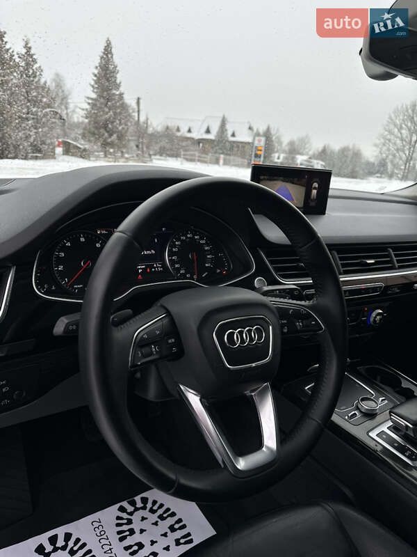 Внедорожник / Кроссовер Audi Q7 2015 в Рожнятове