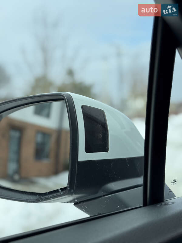 Позашляховик / Кросовер Audi Q7 2017 в Львові