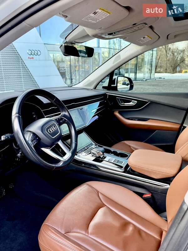 Внедорожник / Кроссовер Audi Q7 2020 в Львове