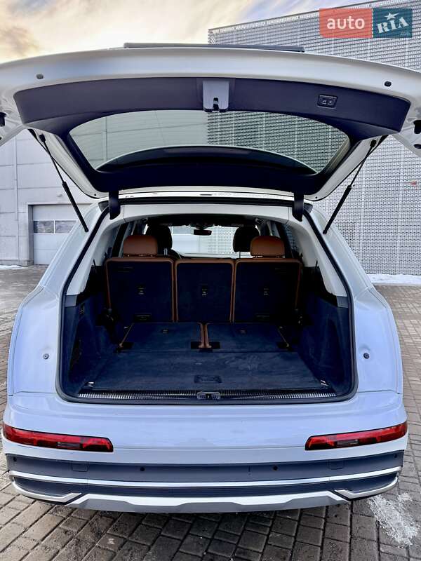 Внедорожник / Кроссовер Audi Q7 2020 в Львове