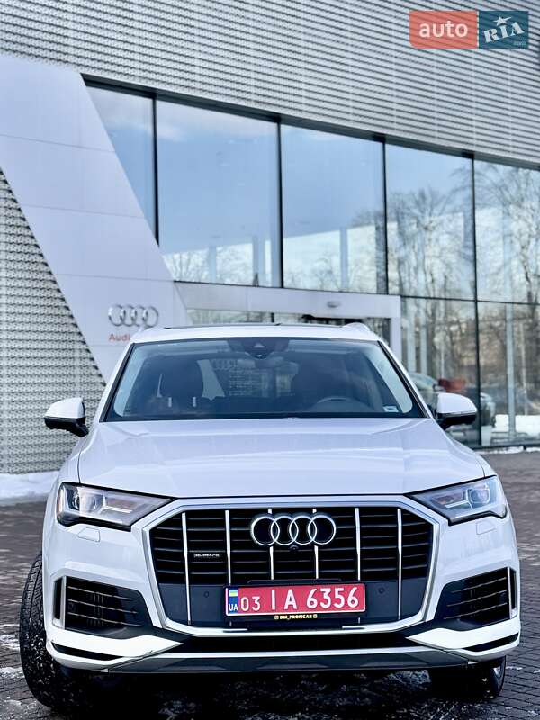 Позашляховик / Кросовер Audi Q7 2020 в Львові