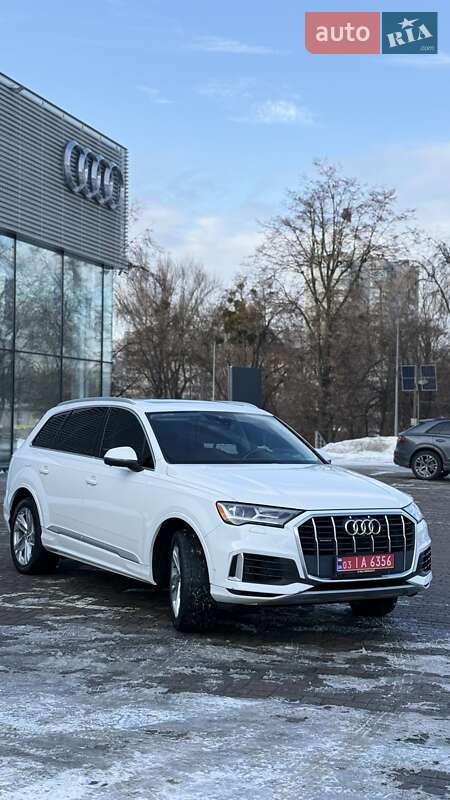 Позашляховик / Кросовер Audi Q7 2020 в Львові