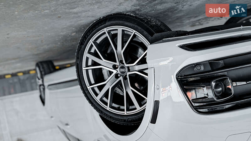 Внедорожник / Кроссовер Audi Q7 2019 в Ровно