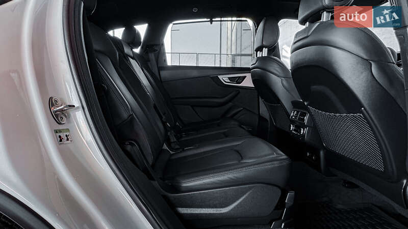 Внедорожник / Кроссовер Audi Q7 2019 в Ровно