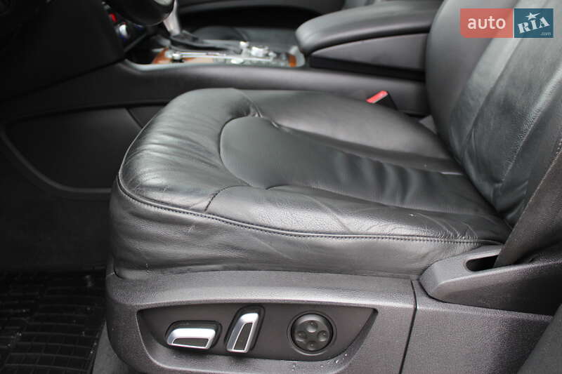 Внедорожник / Кроссовер Audi Q7 2015 в Ровно