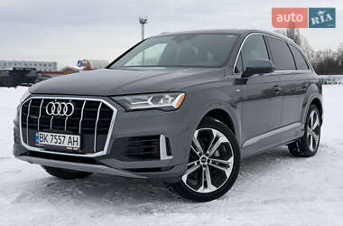 Внедорожник / Кроссовер Audi Q7 2020 в Киеве