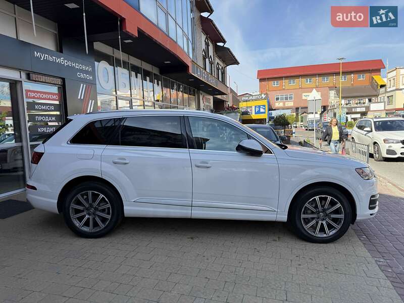 Позашляховик / Кросовер Audi Q7 2018 в Львові