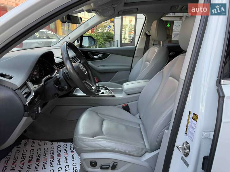 Позашляховик / Кросовер Audi Q7 2018 в Львові