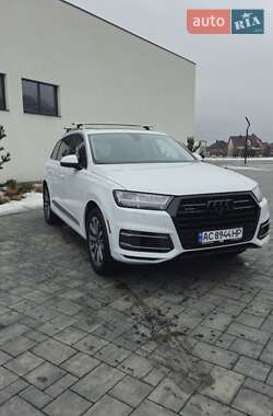 Позашляховик / Кросовер Audi Q7 2016 в Луцьку