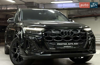 Внедорожник / Кроссовер Audi Q7 2024 в Киеве