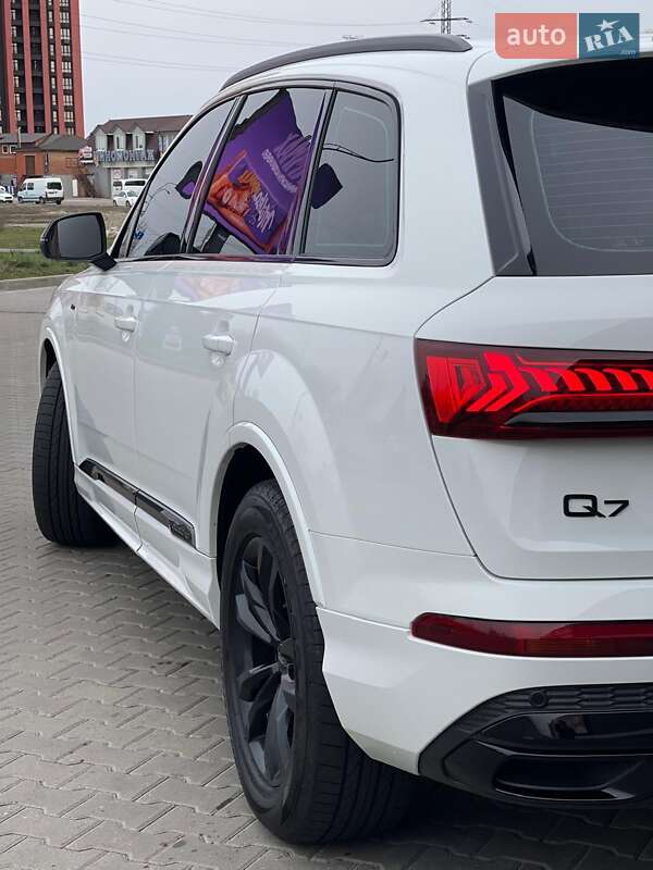 Audi Q7 2023