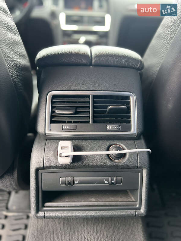 Внедорожник / Кроссовер Audi Q7 2012 в Березному