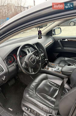 Внедорожник / Кроссовер Audi Q7 2011 в Черновцах