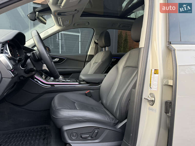 Позашляховик / Кросовер Audi Q7 2023 в Києві