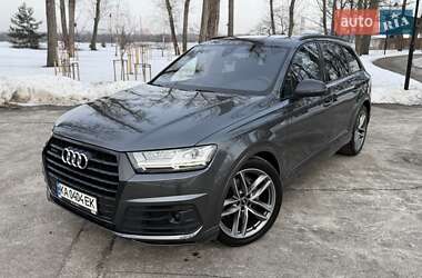 Позашляховик / Кросовер Audi Q7 2017 в Києві