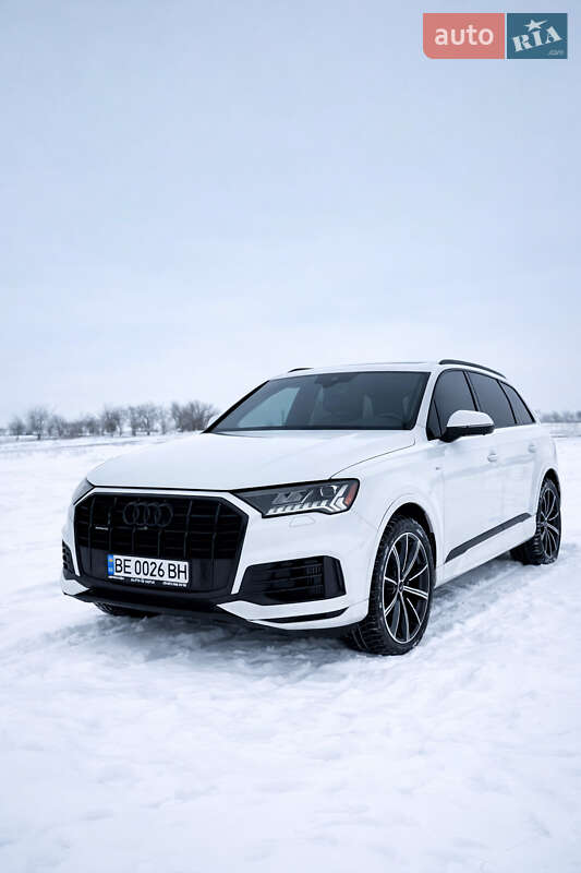 Позашляховик / Кросовер Audi Q7 2020 в Первомайську