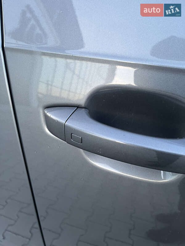 Позашляховик / Кросовер Audi Q7 2016 в Хусті