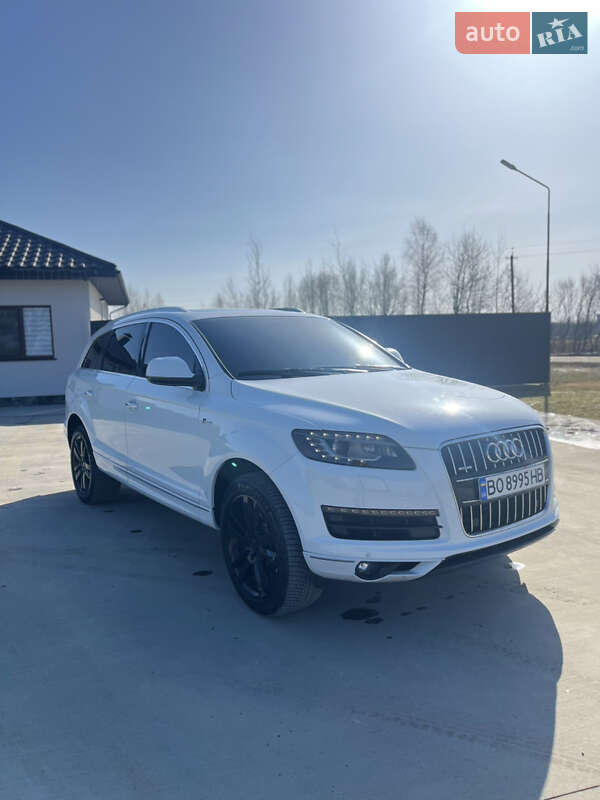 Позашляховик / Кросовер Audi Q7 2014 в Луцьку