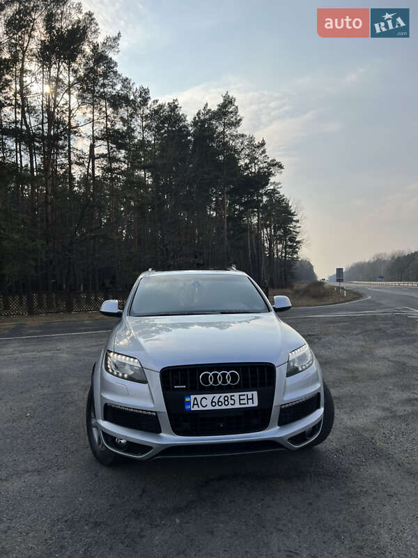 Внедорожник / Кроссовер Audi Q7 2012 в Любомле