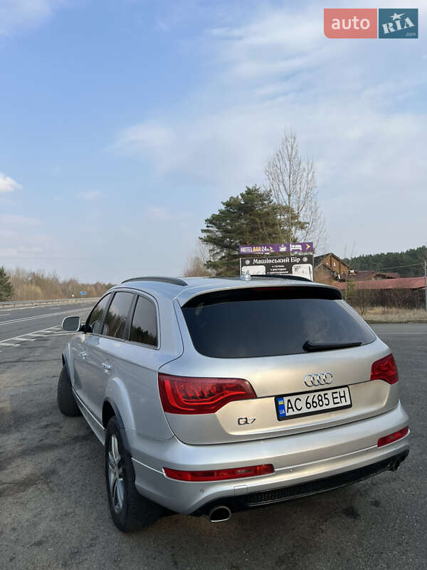 Внедорожник / Кроссовер Audi Q7 2012 в Любомле