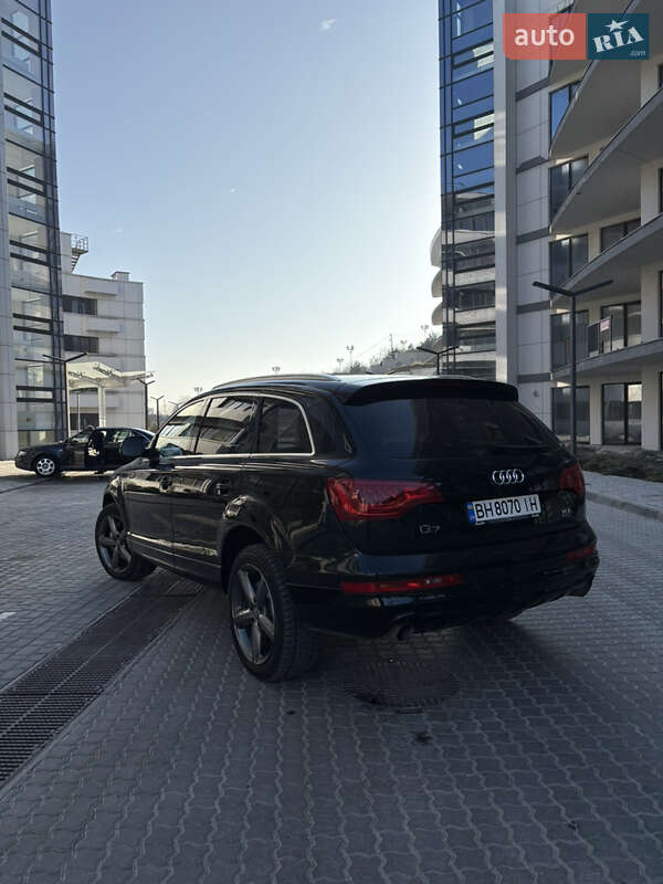 Позашляховик / Кросовер Audi Q7 2010 в Одесі