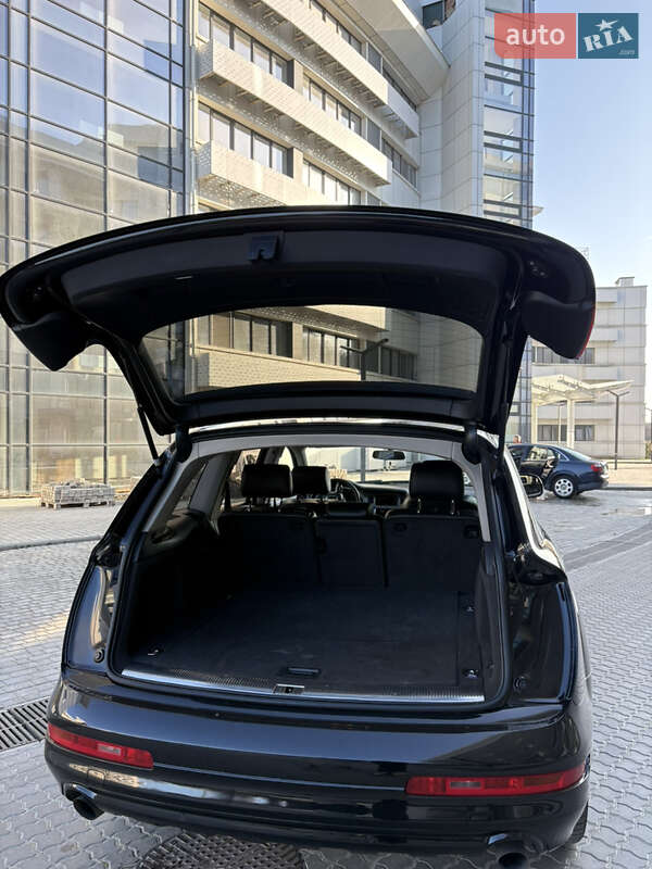 Позашляховик / Кросовер Audi Q7 2010 в Одесі