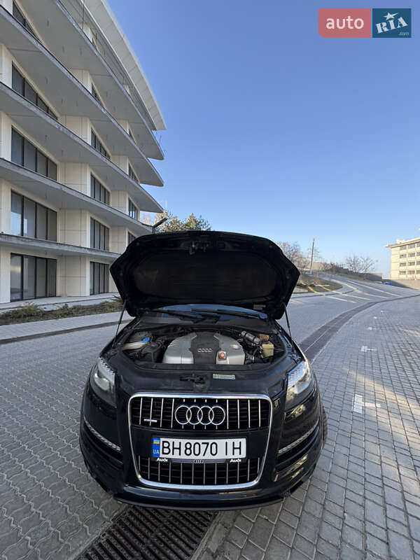 Позашляховик / Кросовер Audi Q7 2010 в Одесі
