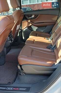 Внедорожник / Кроссовер Audi Q7 2016 в Луцке