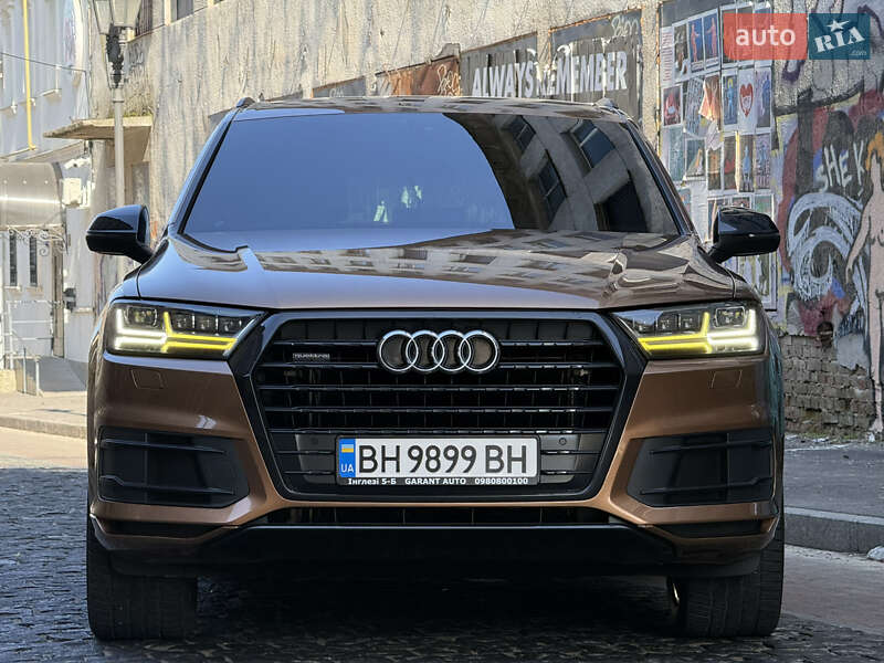 Внедорожник / Кроссовер Audi Q7 2017 в Одессе