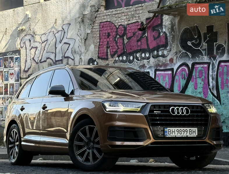 Внедорожник / Кроссовер Audi Q7 2017 в Одессе