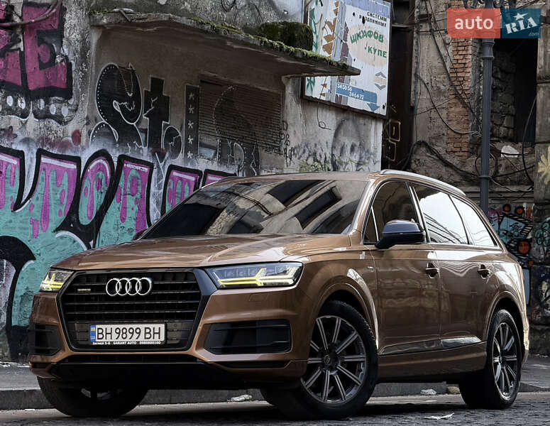 Внедорожник / Кроссовер Audi Q7 2017 в Одессе