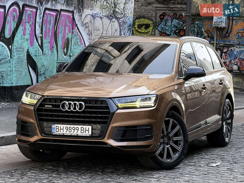 Внедорожник / Кроссовер Audi Q7 2017 в Одессе